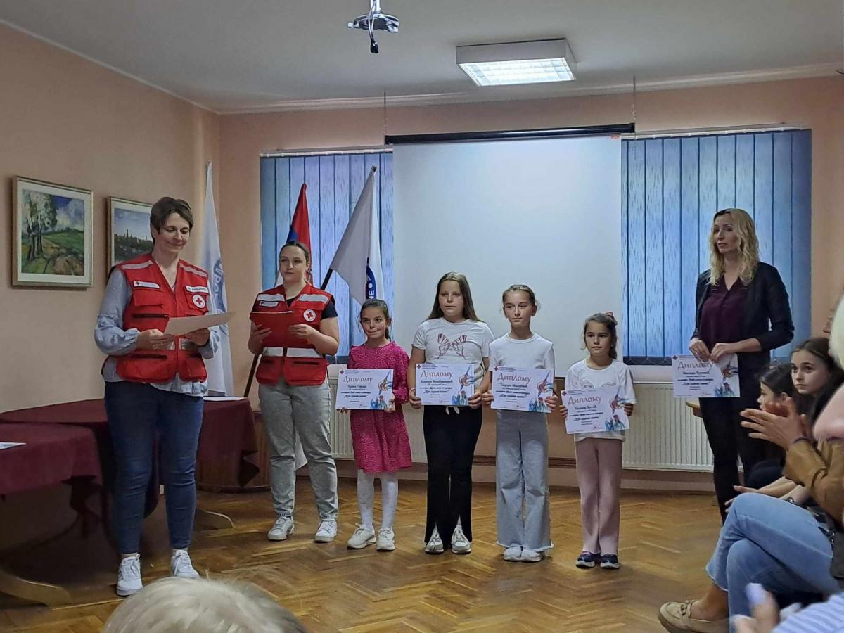 Konkurs Crvenog krsta "Krv život znači"